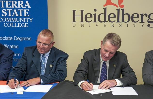 HU Terra signing