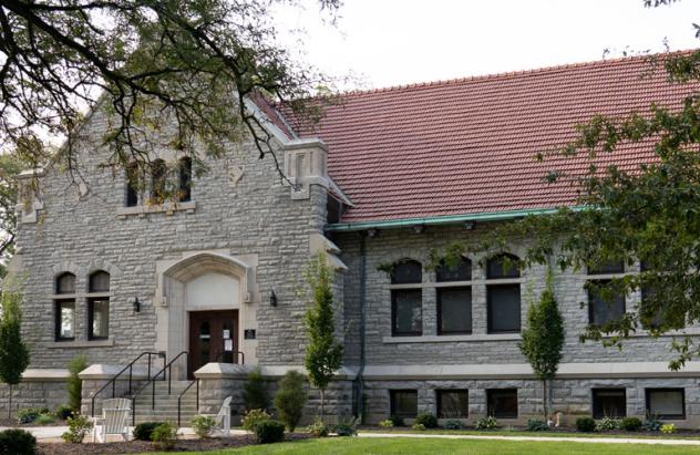 Pfleiderer Hall