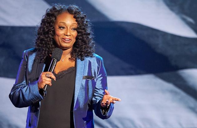 '22 Commencement speaker is alumna, actress & comedian Tracey Ashley